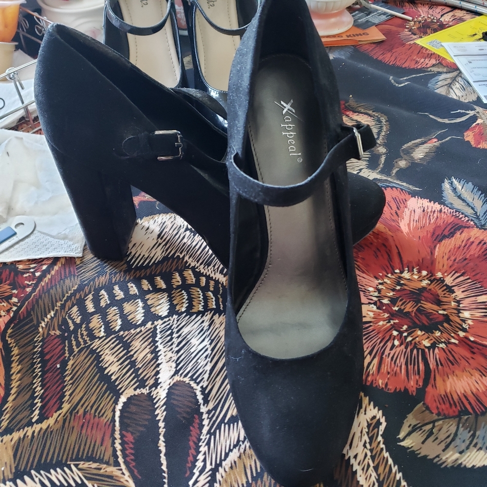 Suede Pumps Size 11